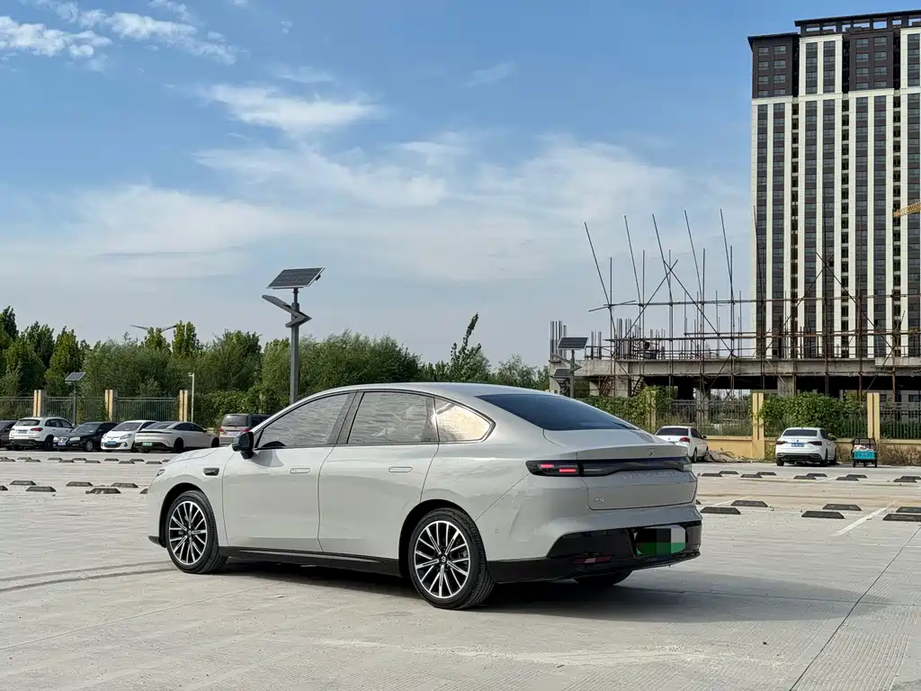 Leapmotor Leapmotor B01 — миниатюра 7