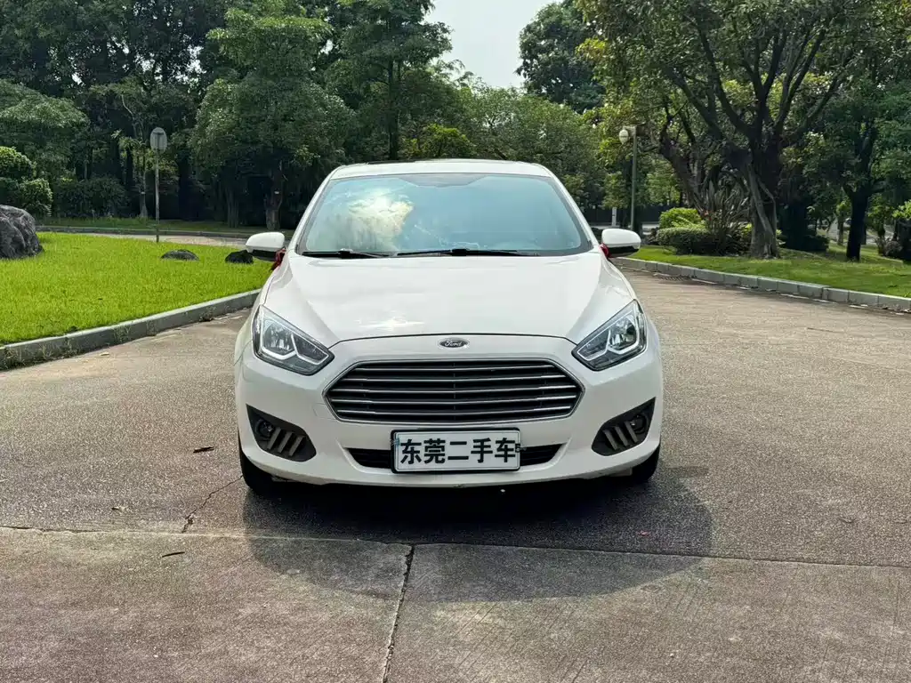 Ford Escort — миниатюра 2