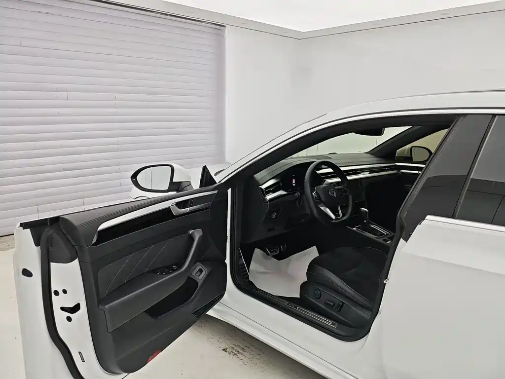 Volkswagen FAW - Passat CC CC 2023 330TSI