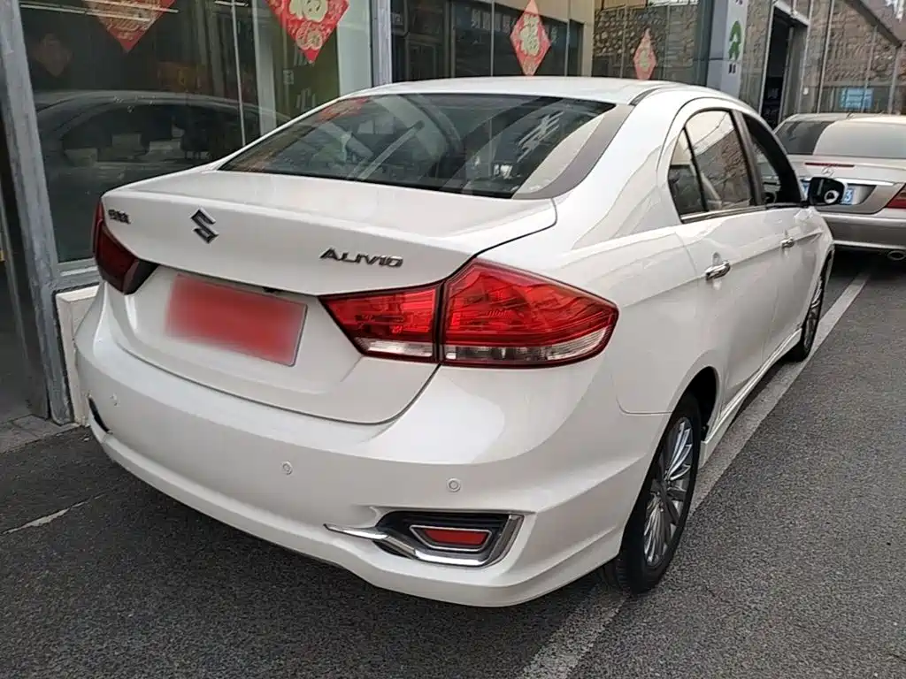 Suzuki Alivio — миниатюра 7