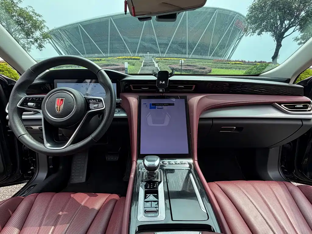 Hongqi Hongqi H5 — миниатюра 7