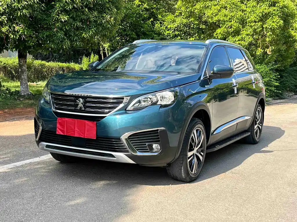 Купить Peugeot 5008