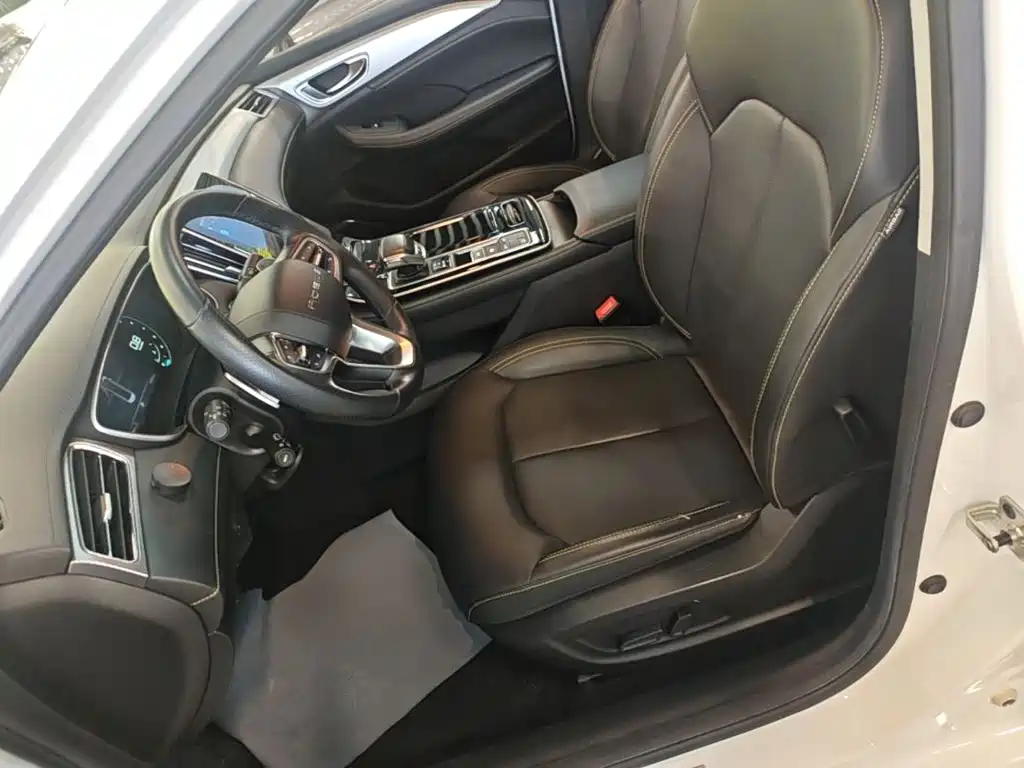 Roewe i6 MAX — миниатюра 15