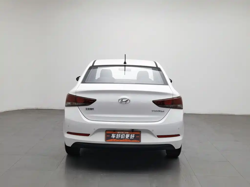 Hyundai Verna — миниатюра 4
