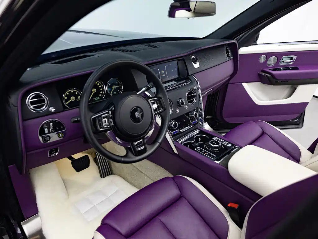 Rolls-Royce Cullinan 2018 мест