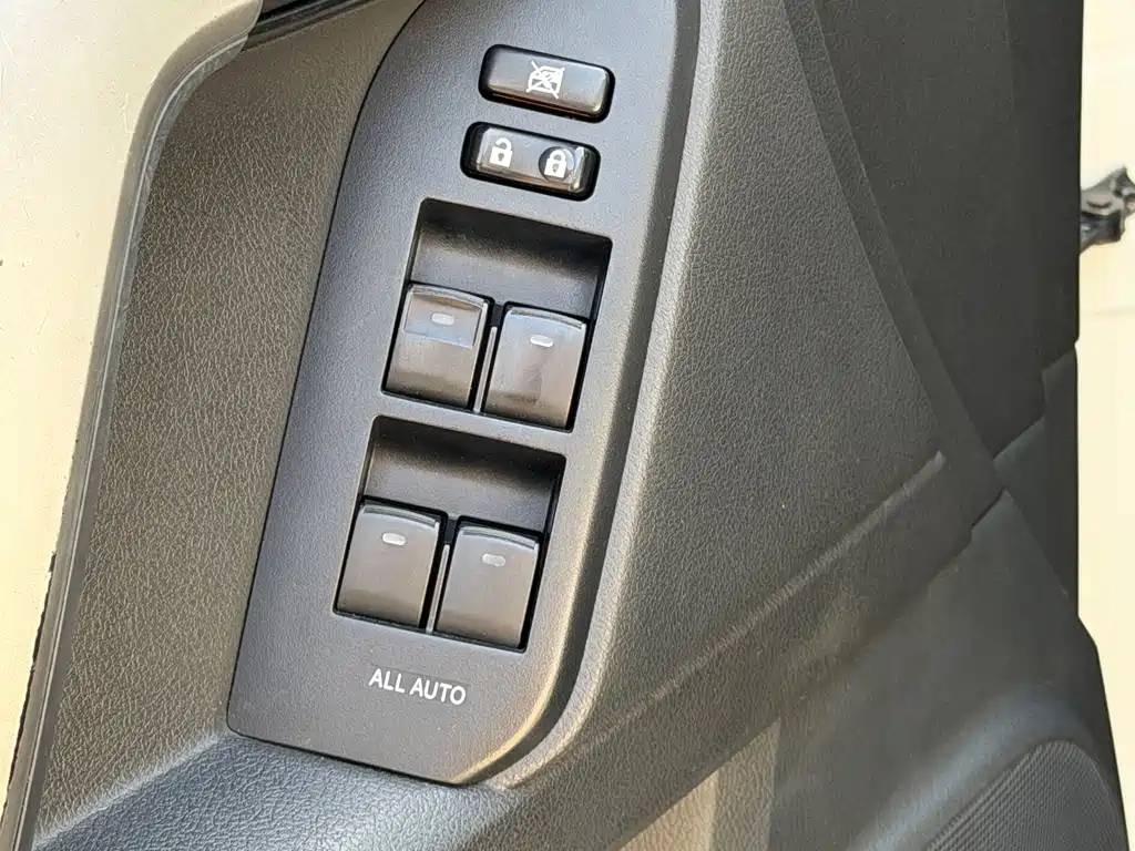 Toyota Prado — миниатюра 22