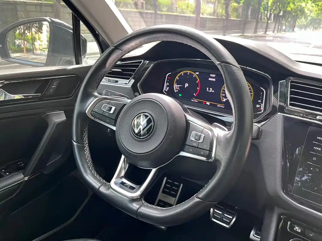 Volkswagen Tiguan L — миниатюра 4