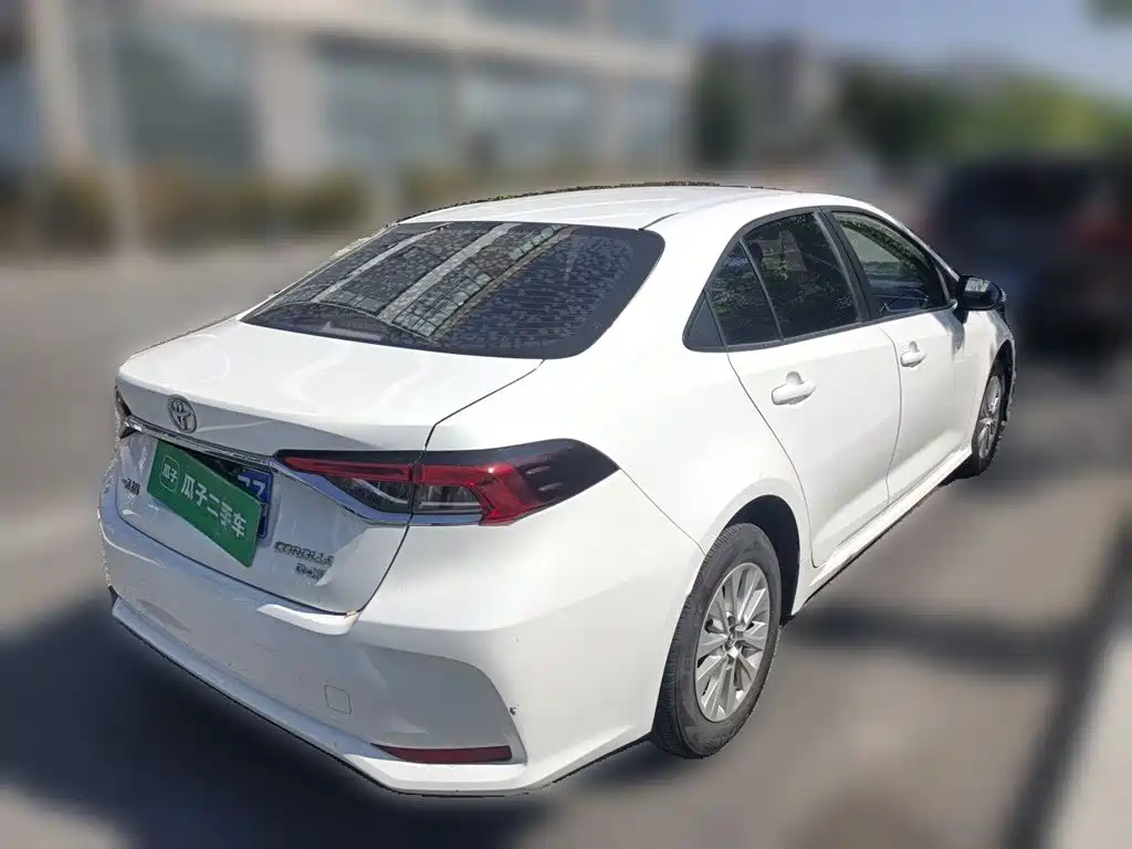 Toyota Corolla — миниатюра 4
