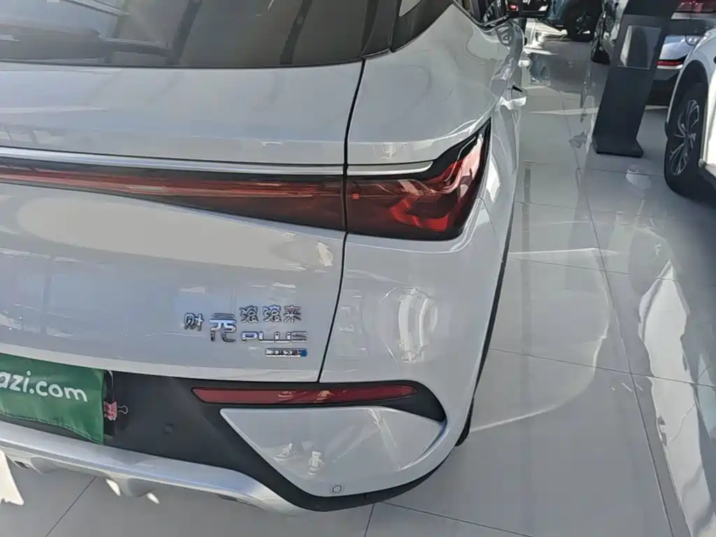 BYD Yuan Plus — миниатюра 8
