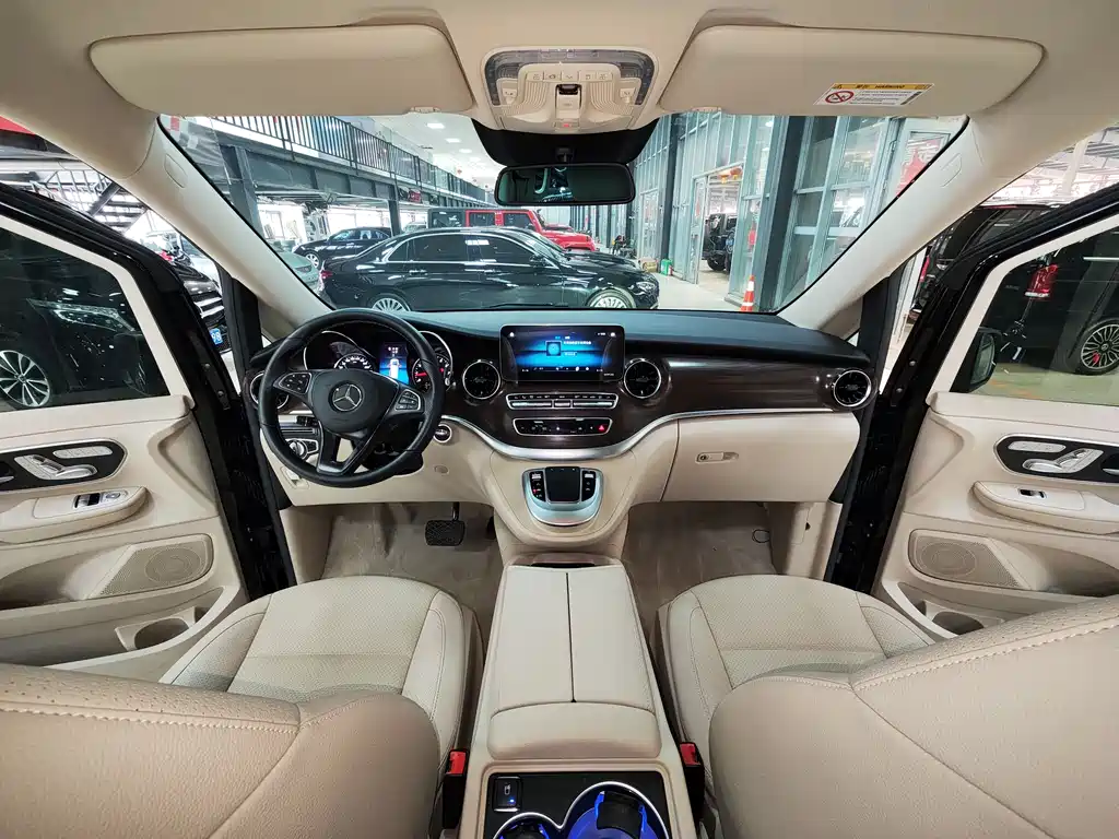 MERCEDES-BENZ V CLASS