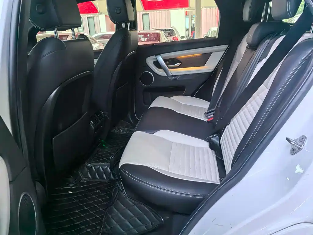Land Rover Discovery Sport Hybrid — миниатюра 6
