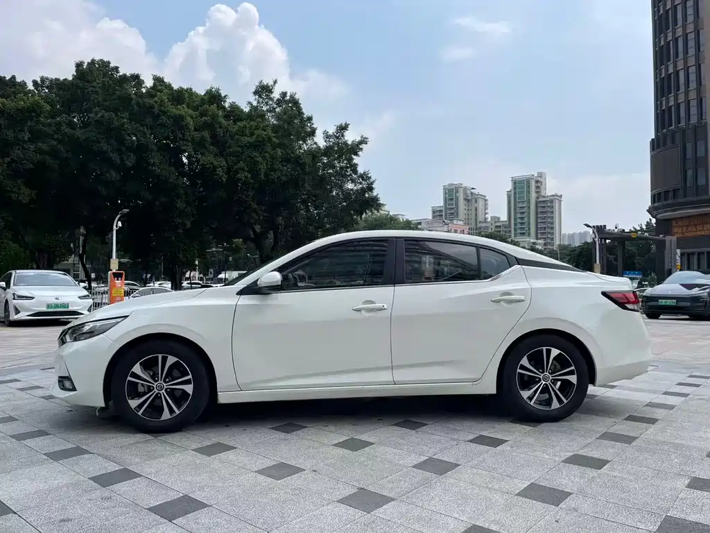 Nissan Sylphy — миниатюра 4