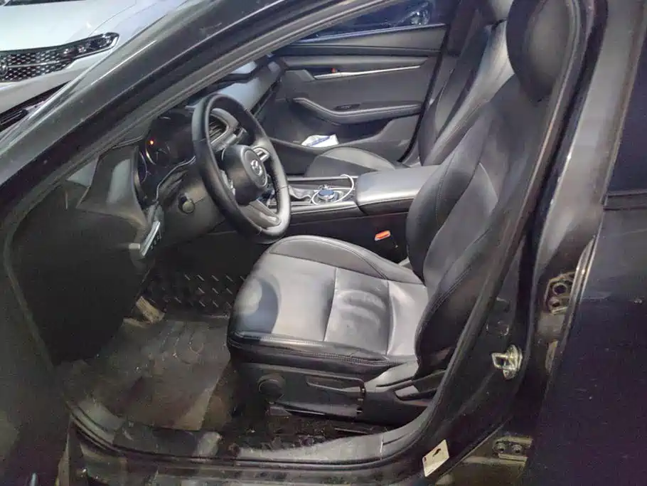 Mazda 3 Axela — миниатюра 9