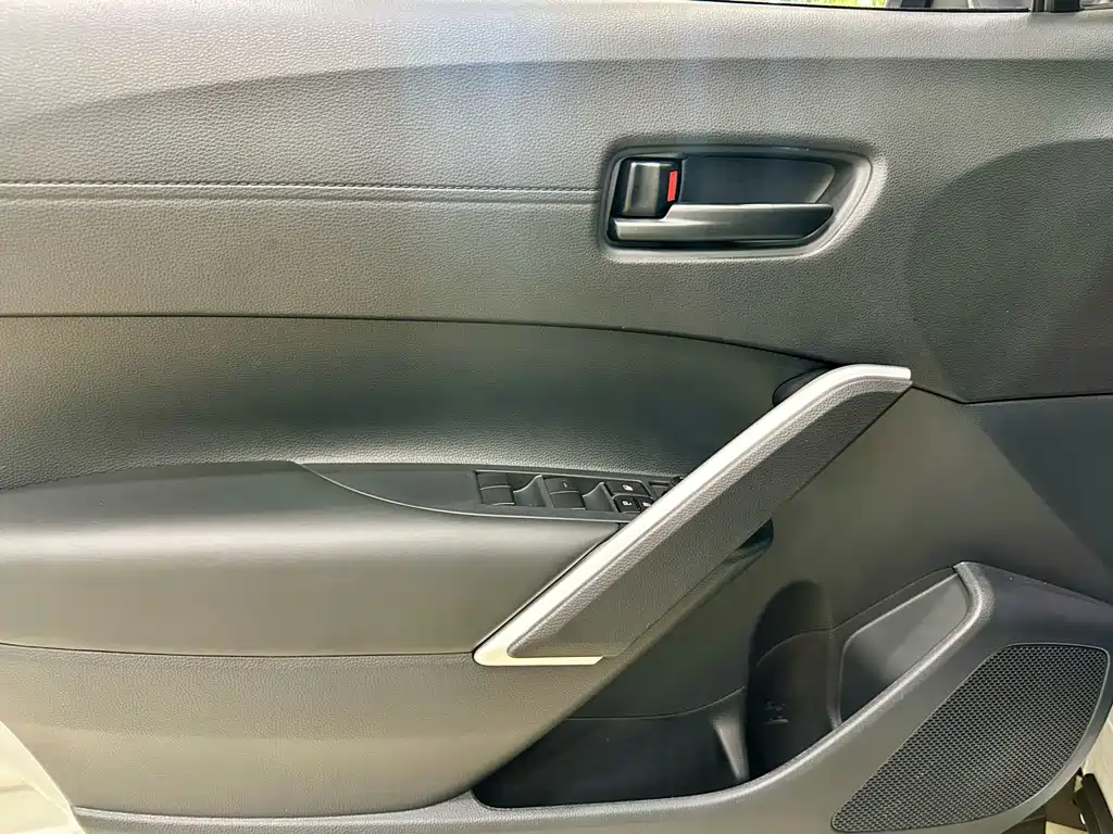 Toyota Frontlander — миниатюра 19