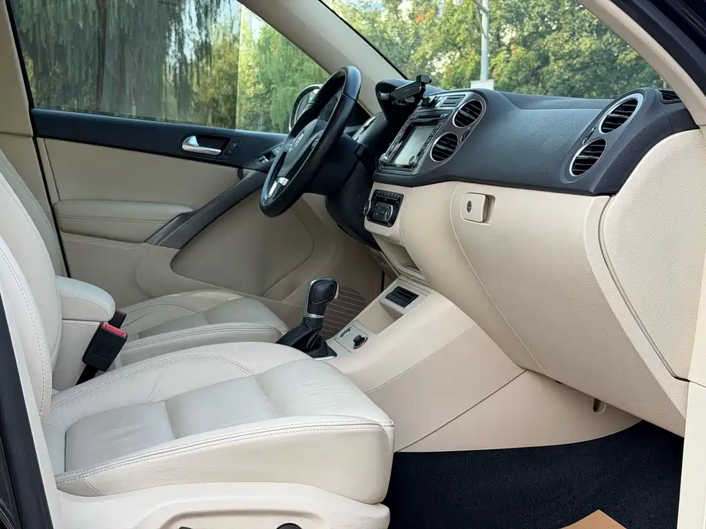 Volkswagen Tiguan — миниатюра 16