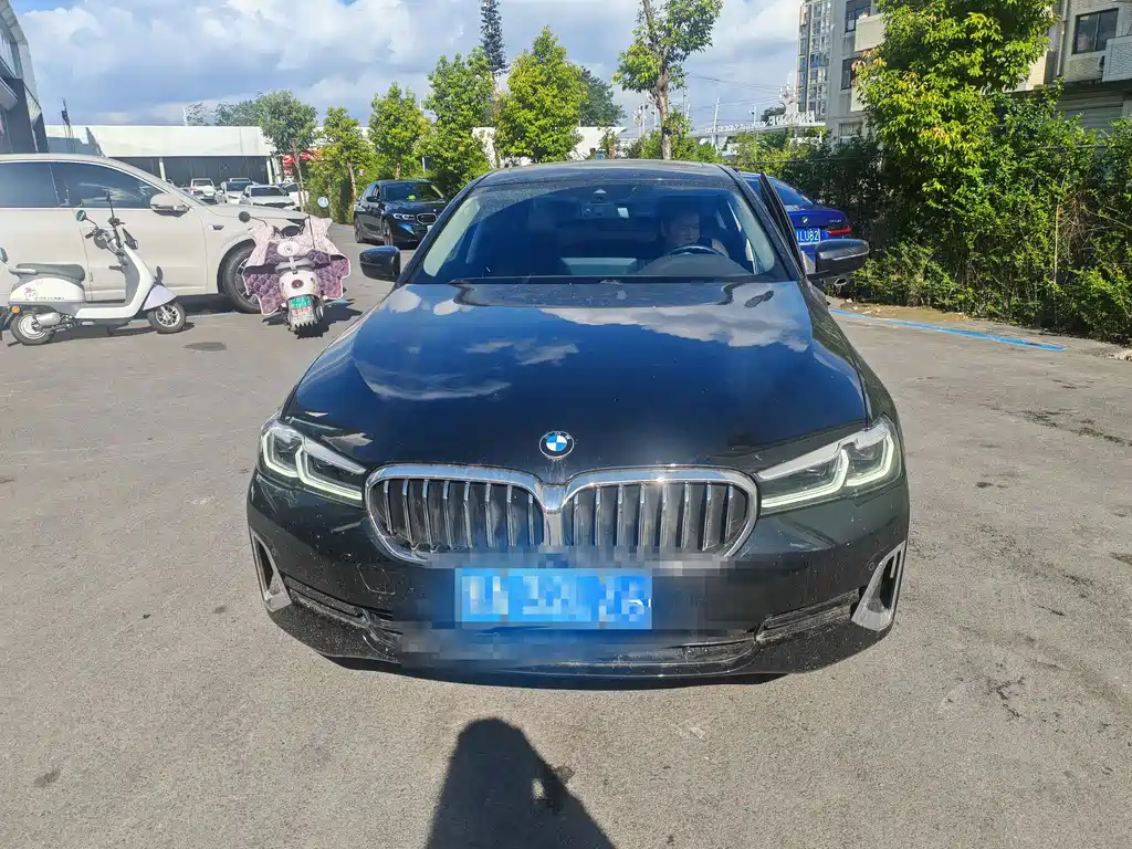 BMW 5 Series — миниатюра 2
