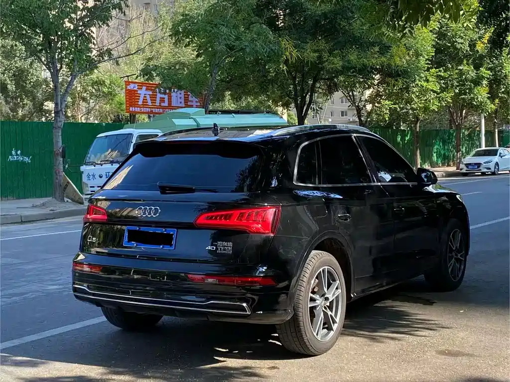 Audi Q5L — миниатюра 4