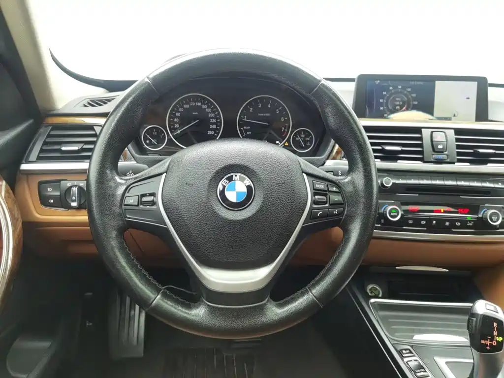 BMW 3 Series — миниатюра 11