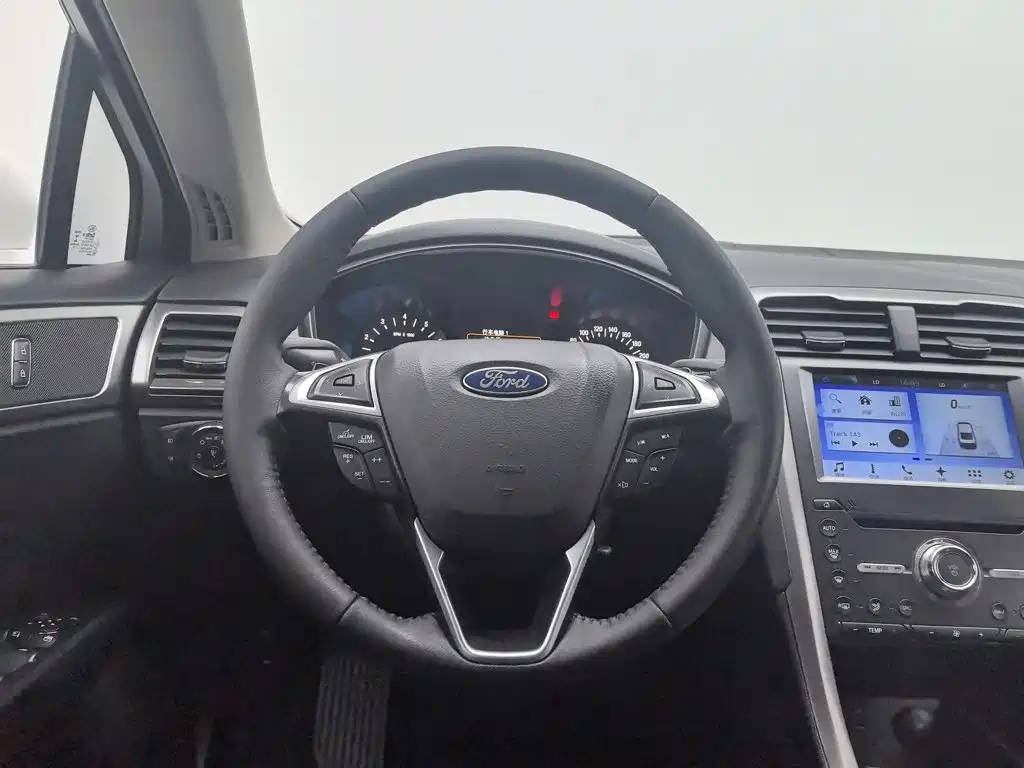 Ford Mondeo — миниатюра 11