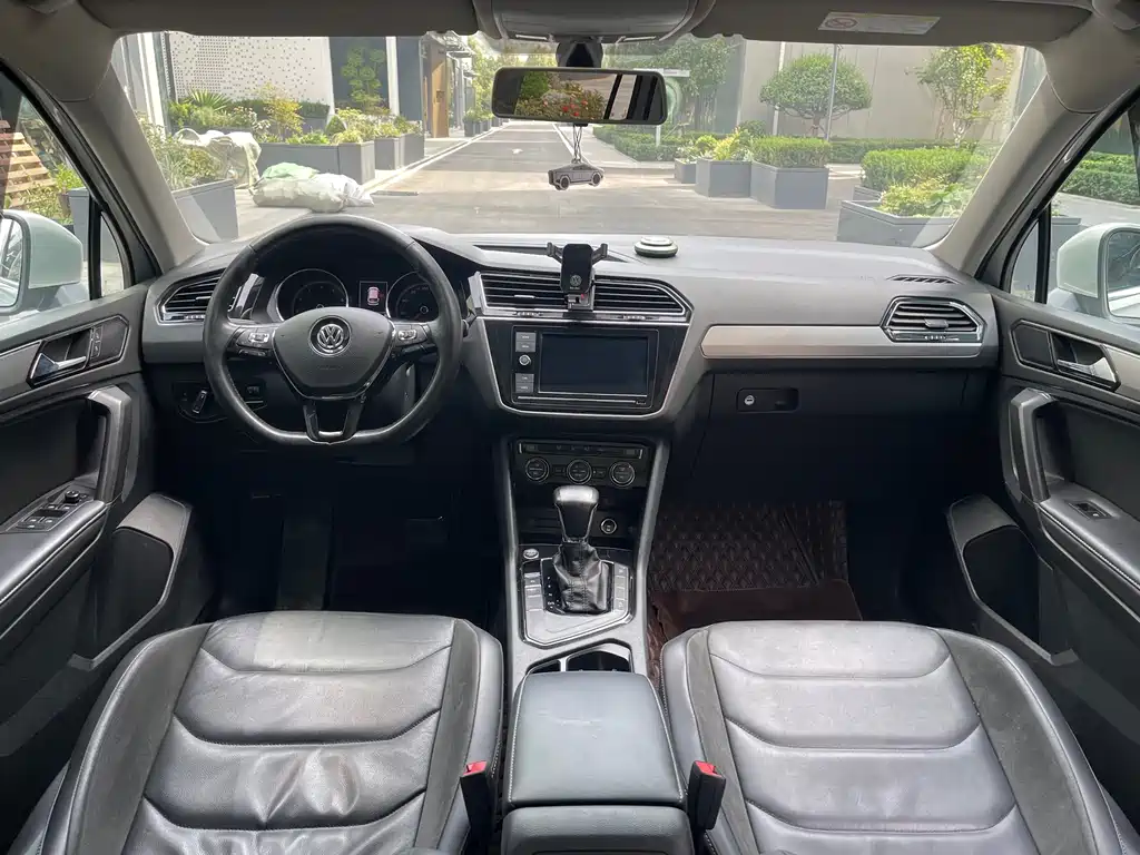 Volkswagen Tiguan L — миниатюра 4