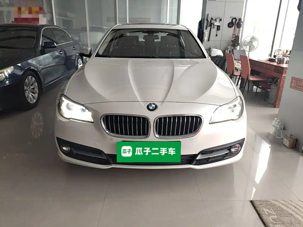BMW 5 Series — миниатюра 3