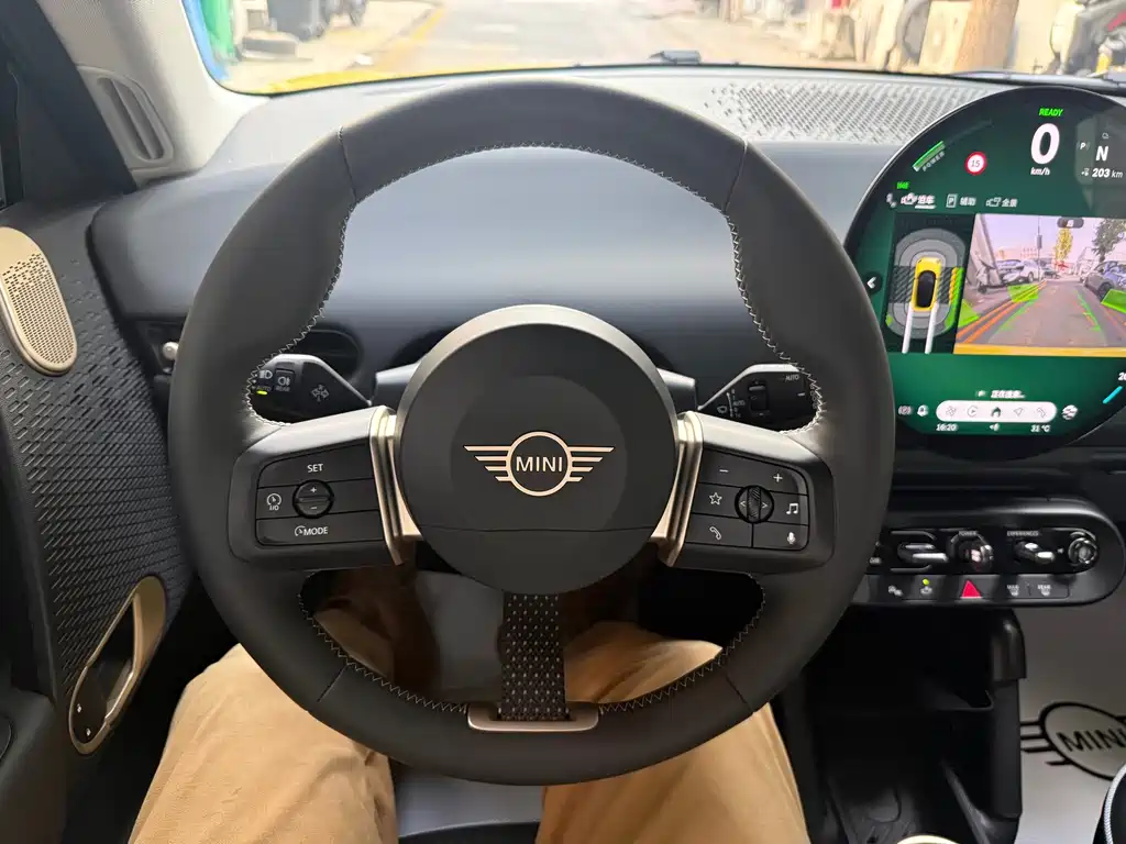 MINI MINI COOPER EV — миниатюра 15