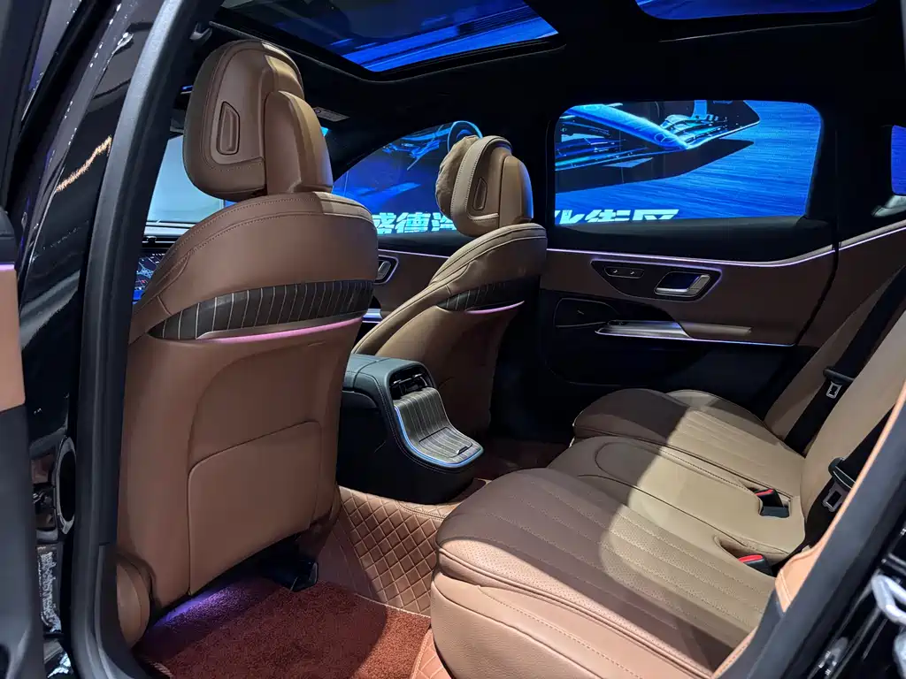 Mercedes-Benz E-Class E 2024 E 300 L Fashion