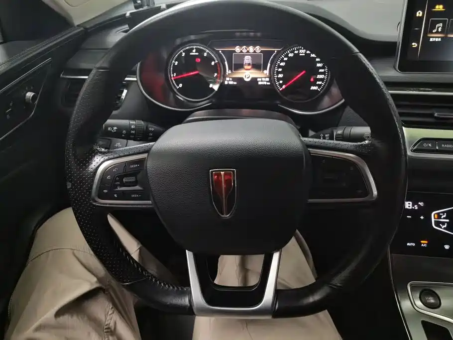 Hongqi Hongqi H5 — миниатюра 15