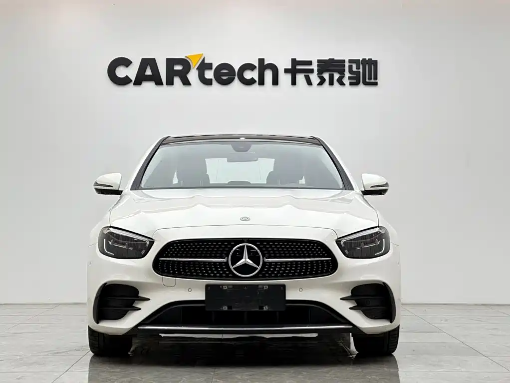 Mercedes-Benz E-Class — миниатюра 7