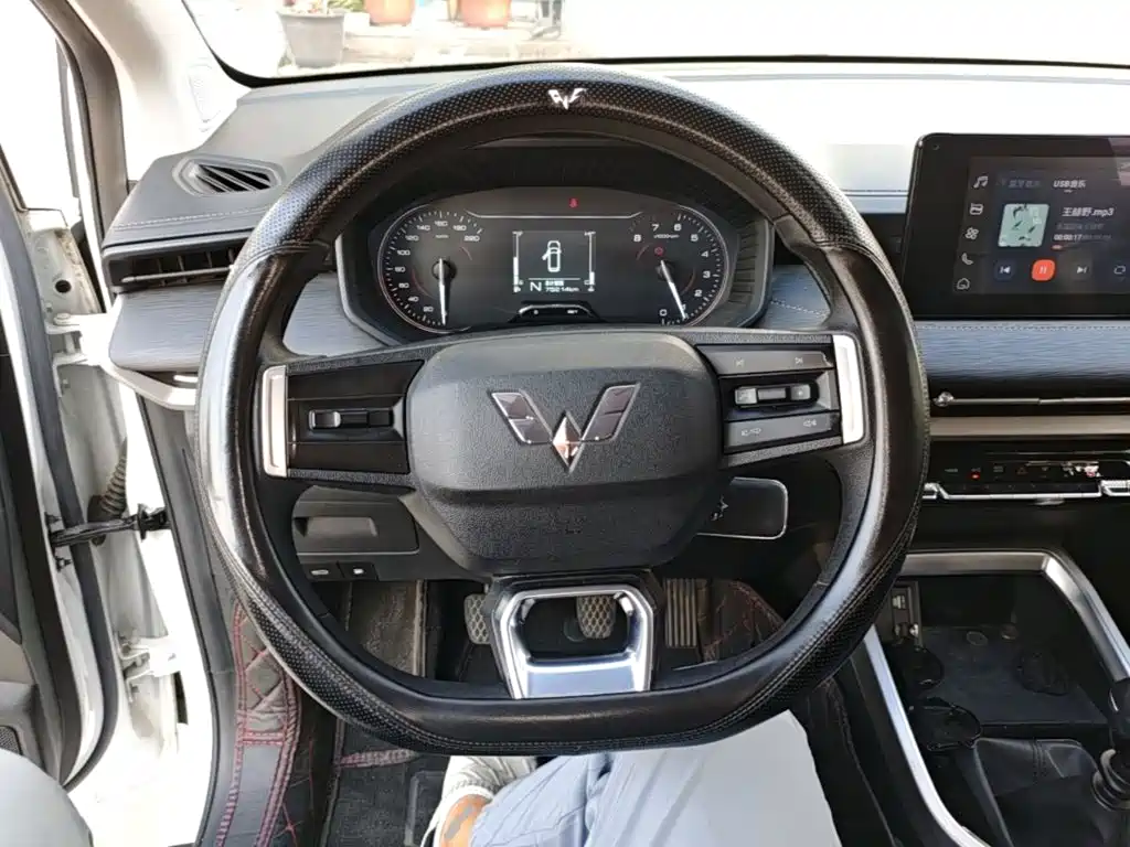Wuling Jiachen — миниатюра 11