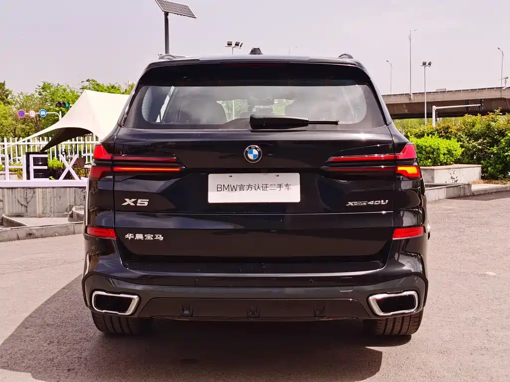 BMW X5 2025 xDrive 40Li M Sport