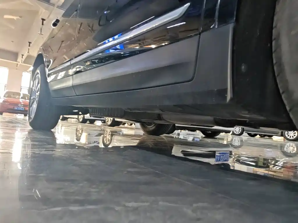 Cadillac XT5 — миниатюра 21