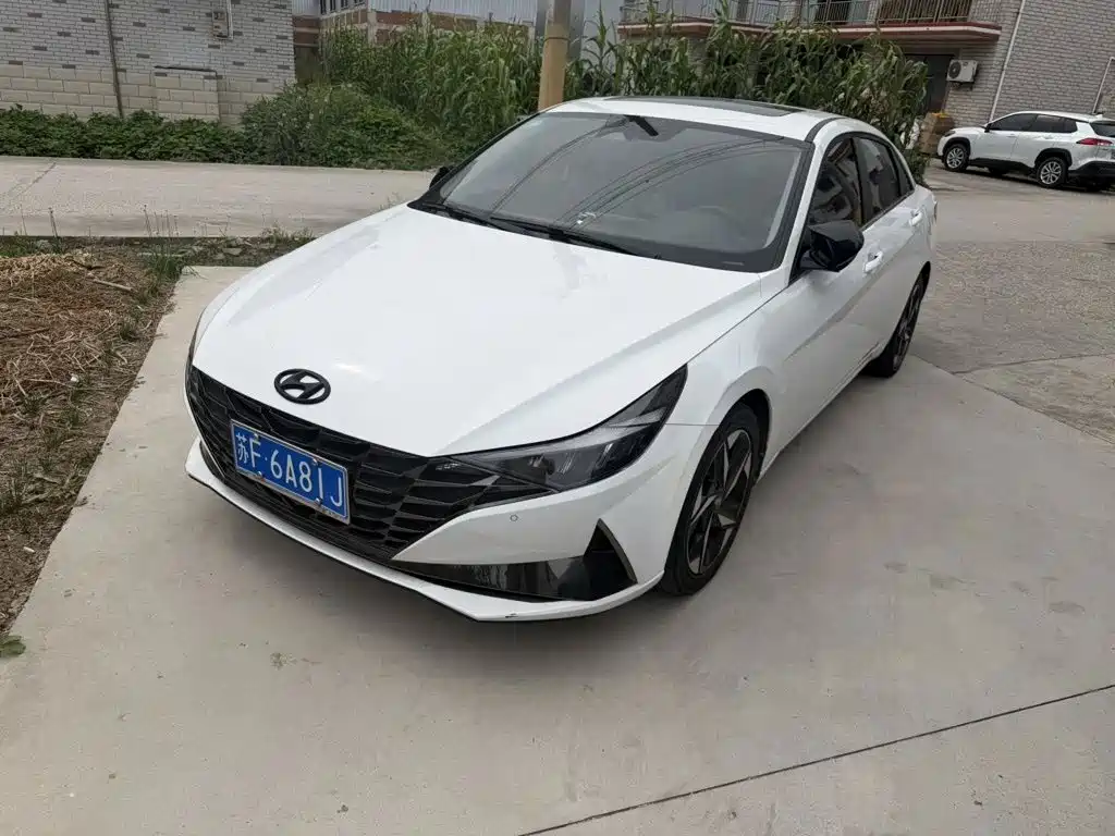 Hyundai Elantra