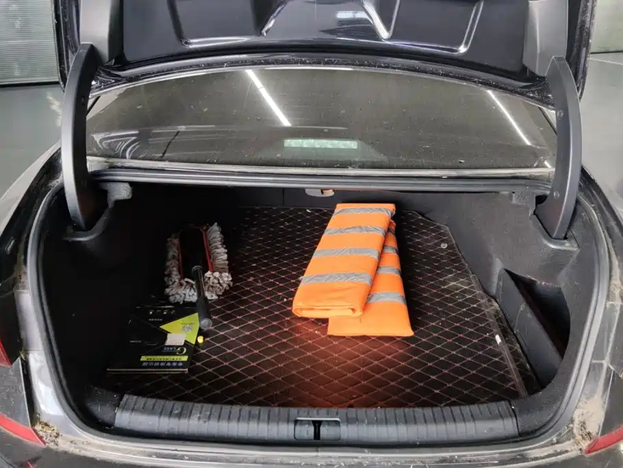 Volkswagen Passat PHEV — миниатюра 4