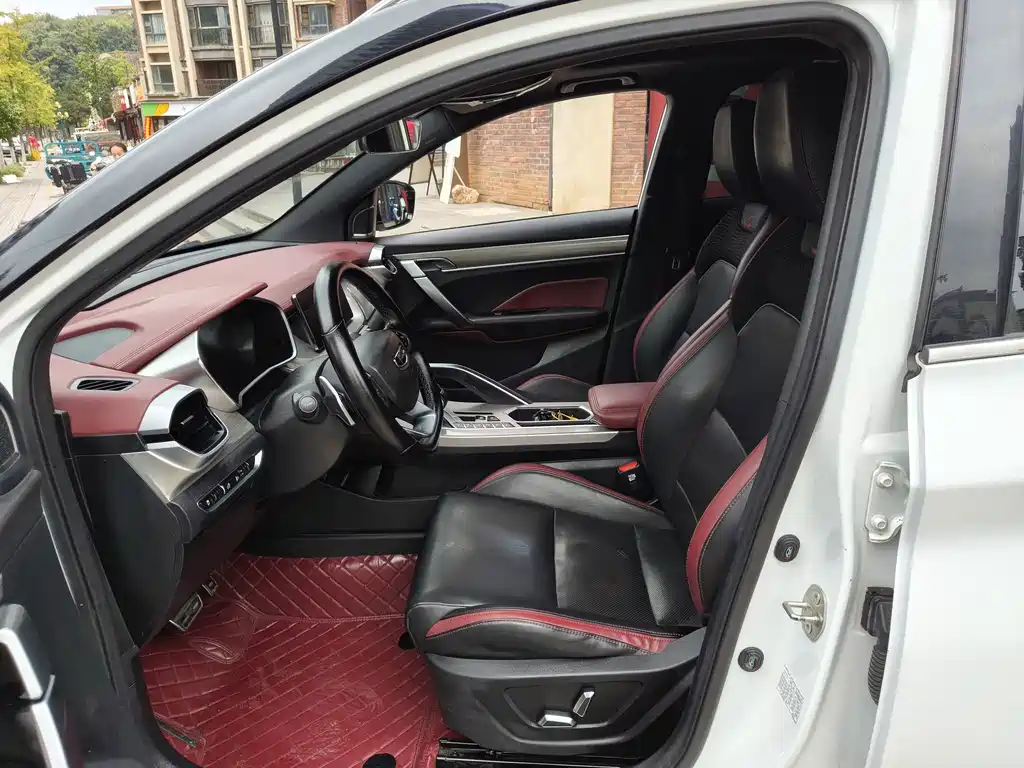 Geely Binyue — миниатюра 4