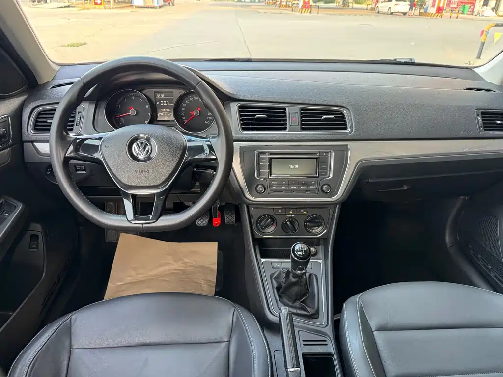 Volkswagen Lavida — миниатюра 12