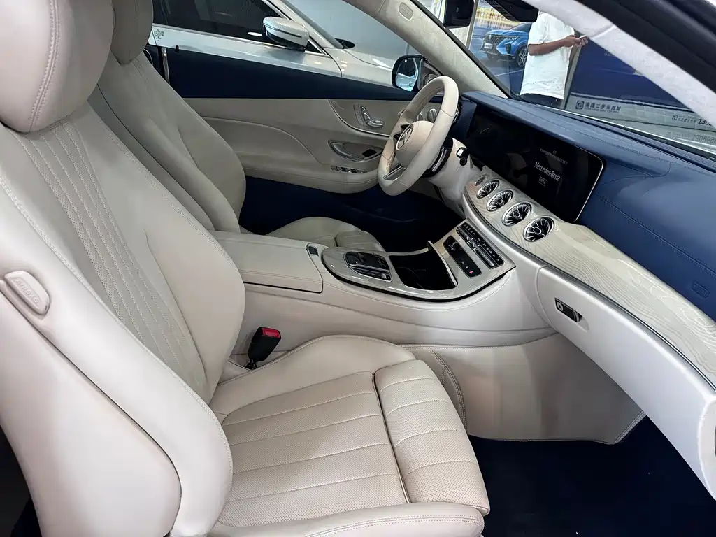 Mercedes-Benz E-Class (Import) — миниатюра 9