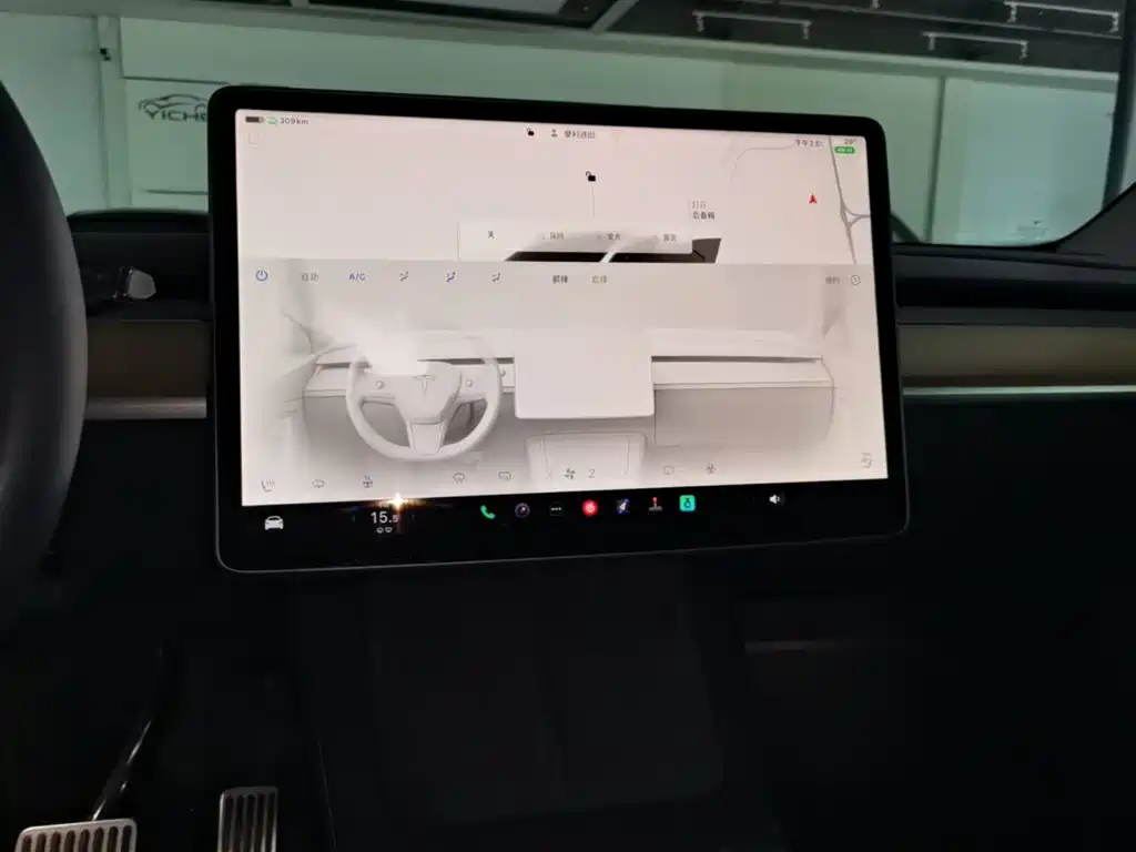 Tesla Model Y — миниатюра 13