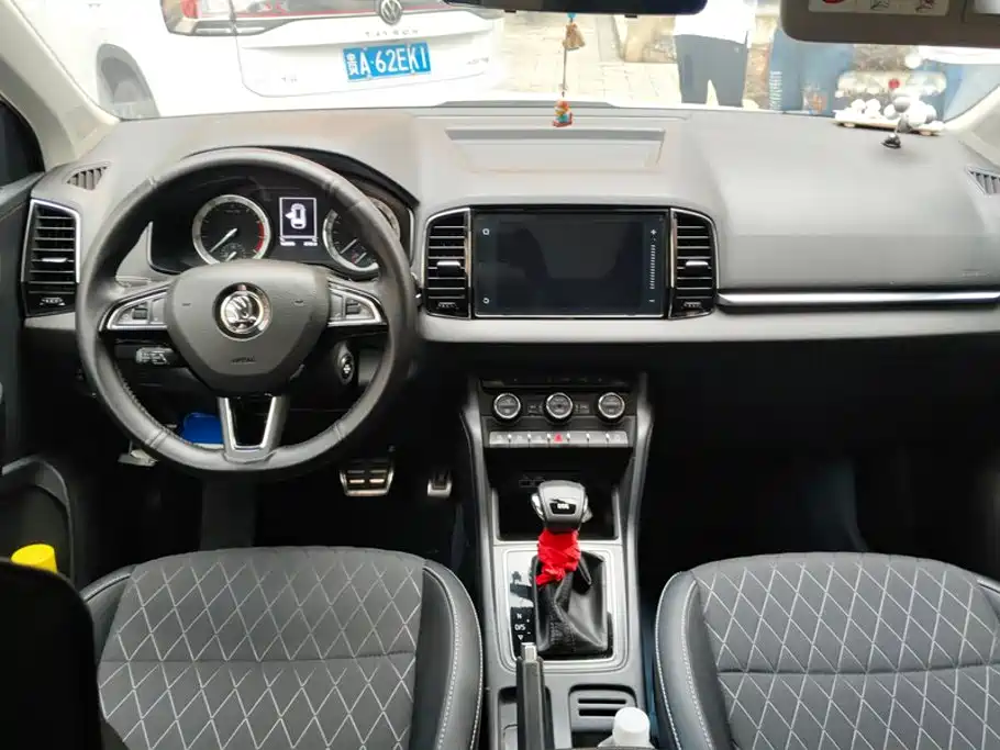 Skoda Karoq — миниатюра 12