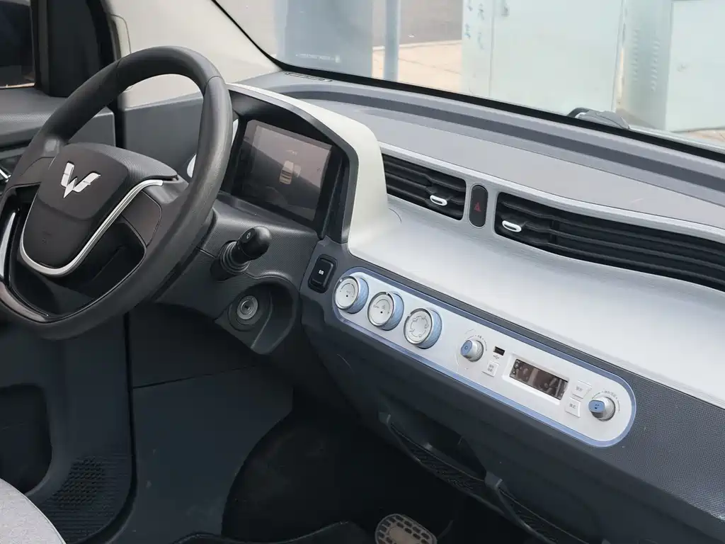 Wuling MINIEV — миниатюра 14