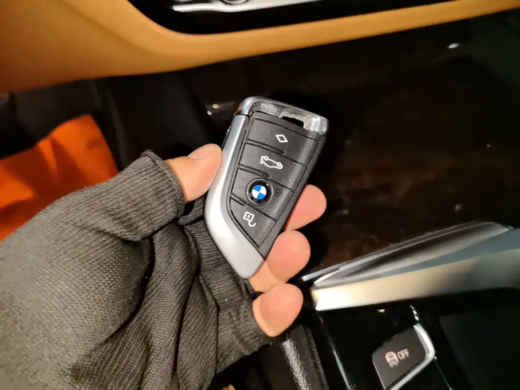 BMW 5 Series — миниатюра 9