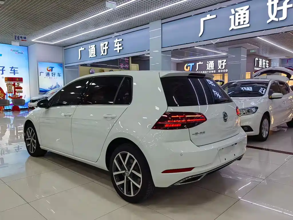 Volkswagen Golf — миниатюра 8