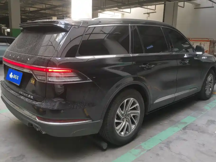Lincoln Aviator — миниатюра 3