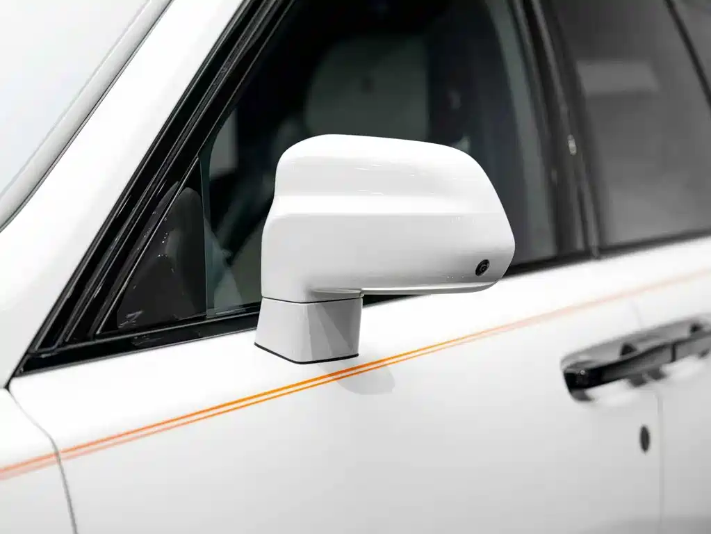 Rolls-Royce Cullinan — миниатюра 6