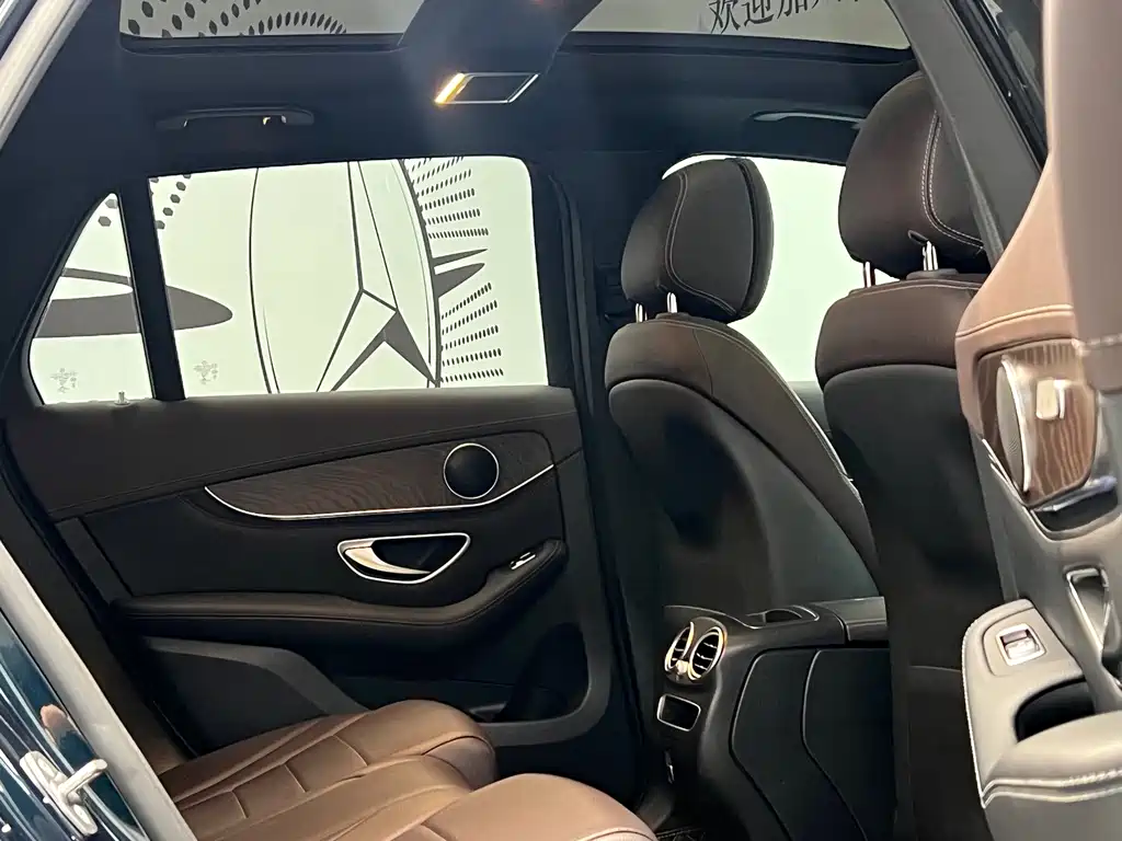 Mercedes-Benz GLC — миниатюра 10