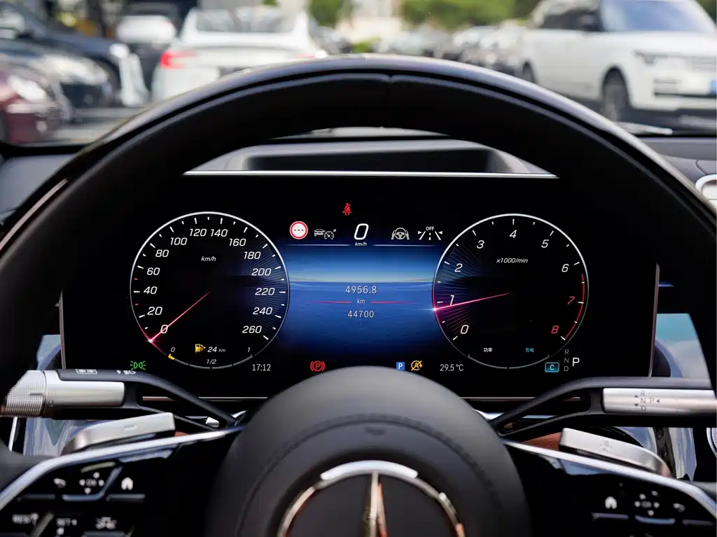 Mercedes-Benz S-Class — миниатюра 10
