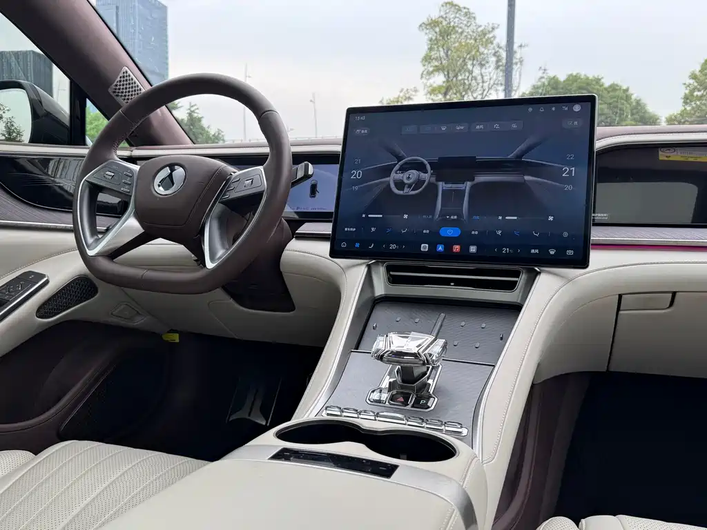 Denza Denza Z9GT — миниатюра 17