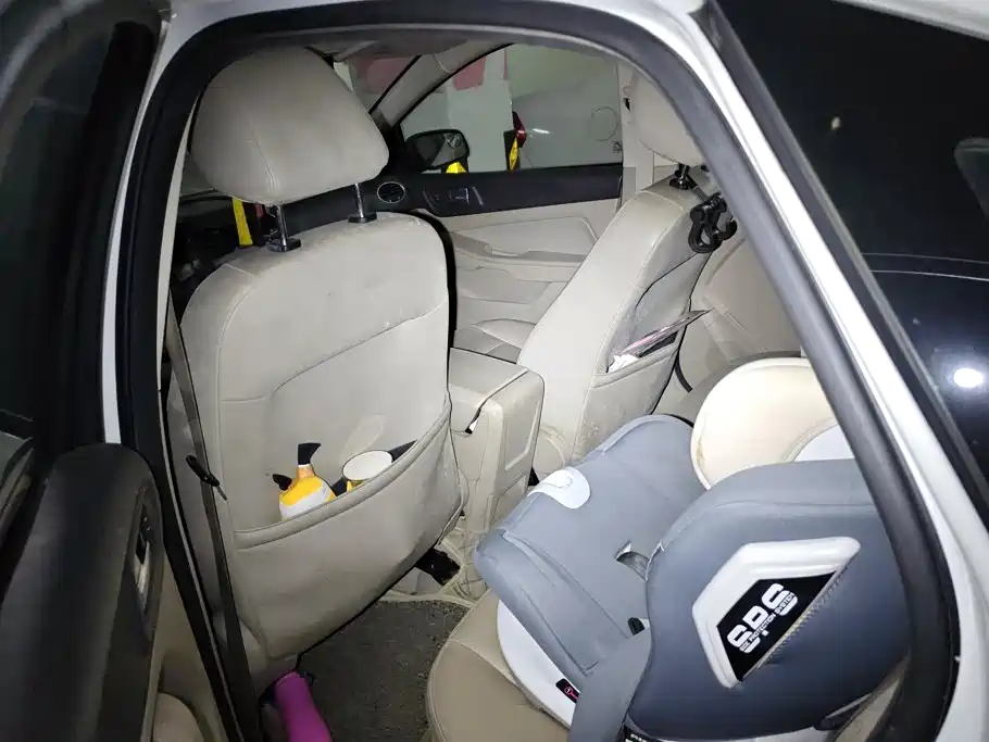 Ford Focus — миниатюра 11