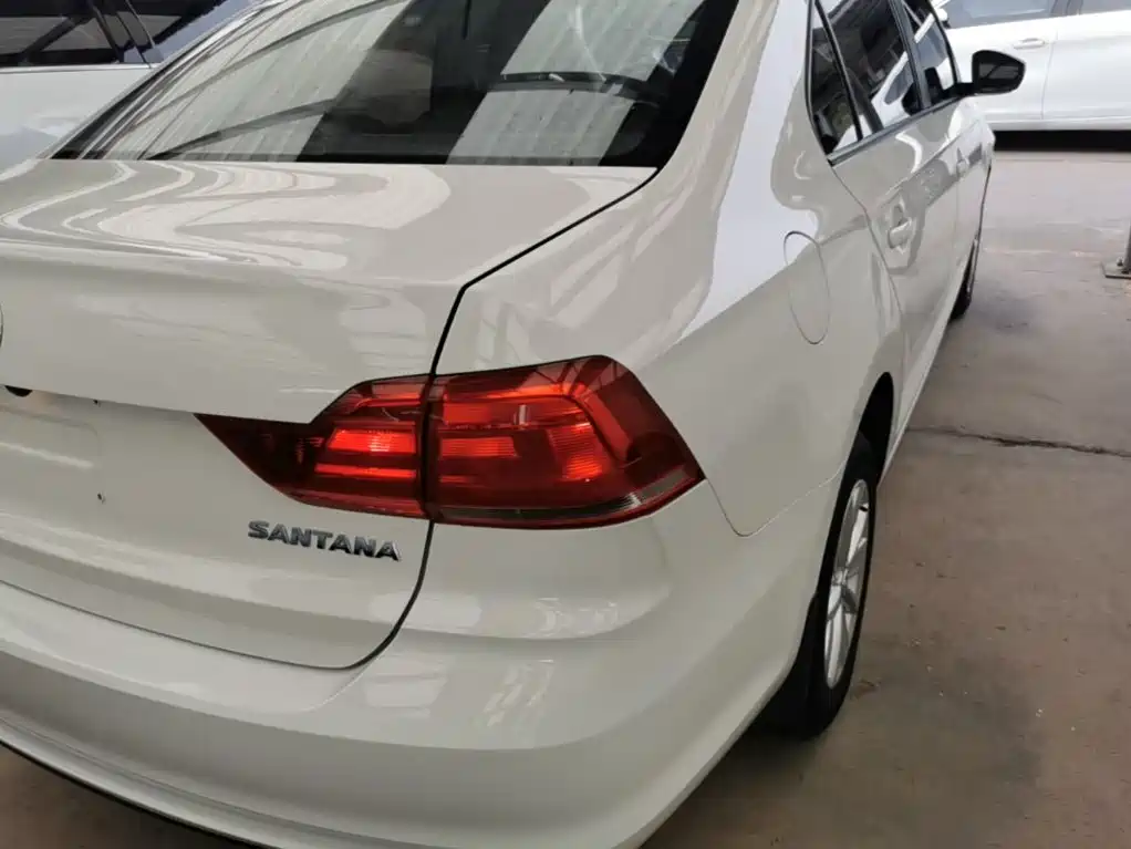 Volkswagen Santana — миниатюра 8