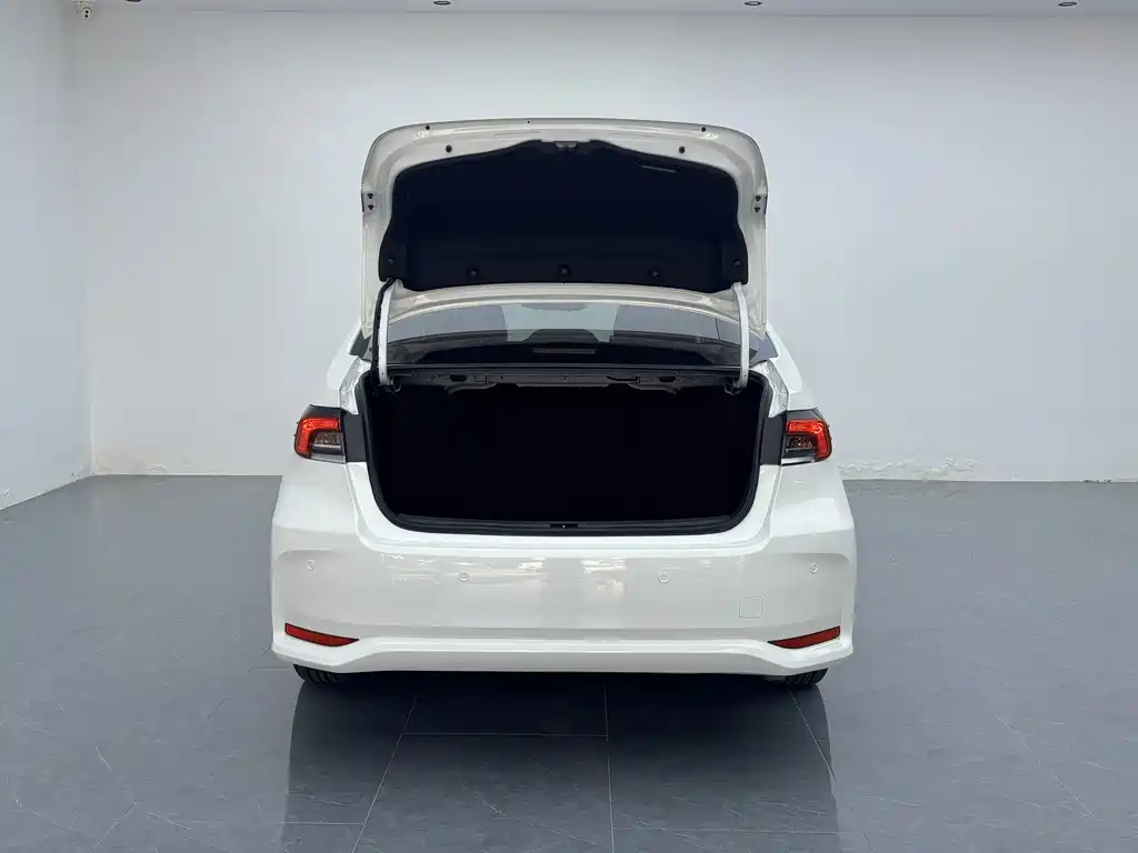 Toyota Corolla — миниатюра 18